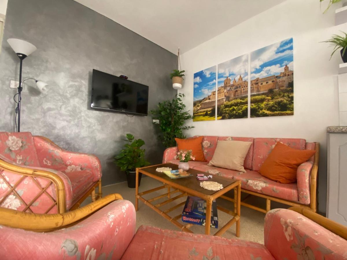 St Paul'S Bay Central Apartment In Qawra St. Paul's Bay Exterior foto